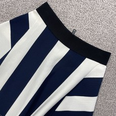 (구제의류)MLB 네이비 화이트 배색 스커트 치마 F / 빈티지아워 250530