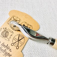 헤세드 먹지용 스티치 룰렛, 1개