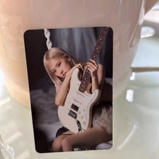 BLACKPINK 朴彩英 THE SHOW 小卡 吉他ROSE 自製卡, 1個, 吉他肉小卡自制,一張