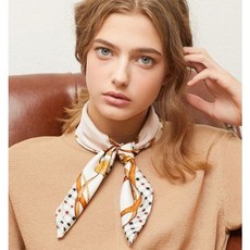 닥스 DAKS DCSC0F144I2 [실크100%]베이지 체인프린트 실크 사각스카프