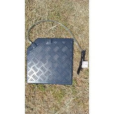 翔安 FRP保溫板 33cm*33cm 硬式加溫墊 遠紅外線 加熱墊(寵物保溫 IP69K 可水洗 貓狗 兩棲爬蟲烏龜), 1個, 33cm*33cm(黑色/附調溫器)