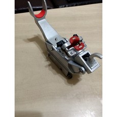 釣魚船專用架竿器上座(同速攻/海狼規格) - 船釣必備 穩固耐用 解放雙手