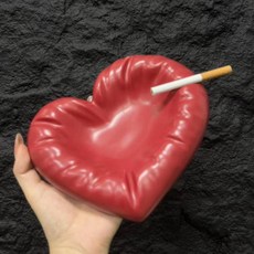 創意紅色愛心手捏陶瓷菸灰缸 褶皺設計 客廳擺件, 愛心菸灰缸-紅色,無規格, 1個