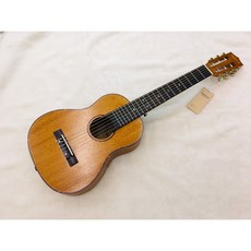 老羊樂器店 Totoro 30吋 單板桃花芯木 Guitarlele 附原廠袋, 1個