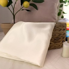 CRT 003 탐나요 대폭 공단 원단 새틴 패브릭 반짝이는 샤틴 식탁보 돌상 천, 1개, 아이보리