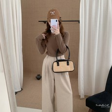 FW美衣 細坑條微磨毛圓領內搭 長袖上衣 女生