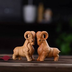 崖柏 羊擺件, 如圖所示, 1個