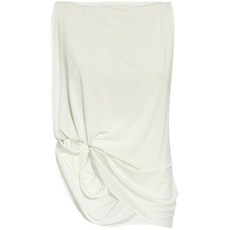 자크뮈스 페플로 탑