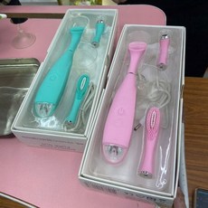 電動潔面儀，深層清潔毛孔，多種刷頭可選，無線充電設計, 潔面儀粉色+綠色各1(含刷頭各*2)