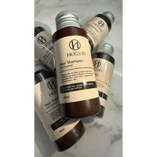 Herzen 旅行瓶洗髮精/60ml，旅行必備，溫和潔淨，小巧便攜，呵護秀髮, 1個, 60ml