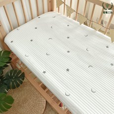 寶寶牀褥子嬰兒牀笠夾棉寶寶牀墊套兒童幼兒園四季牀單罩純棉a類, 星月絎縫刺繡牀笠(送同款雲片枕)