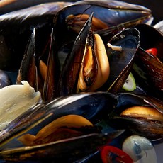 노씨고집 산지직송 국산 특품 통영 홍합, 1개, 속살 1kg