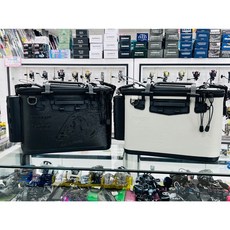 WEFOX x Jangler 聯名餌袋 釣魚專用 耐用防水 輕巧舒適 釣具收納 方便攜帶, 灰色,33公分