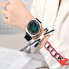 시계 용품 전자 손목시계 군인 학생 방수 스톱워치 스포츠