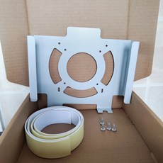 책상 아래 Monut Macmini 모니터 뒤로 매달리기