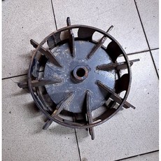 單輪中耕機活動鐵輪 適用於展農103, 1個