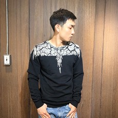 Marcelo burlon MB 大學T 男款 羽翼羽毛圖騰 黑色爆裂翅膀 AS34, 1個, M