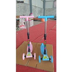 DFMEI 滑板車兒童1一3-6一12歲男女童寶寶滑滑車可坐騎踏板三合一溜溜車, 1個, PVC隨機一個