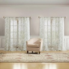Laura Ashley Barnette 로드 포켓이 있는 창문 커튼 길이 213.4cm(84인치) 패널 4개 세트 세미 시어 라이트 필터링 그린