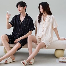 LOVHOV 情侶睡衣套裝 秋冬居家服長袖長褲