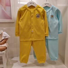 아가방 NC엑스코점 2025신상! 부드러운면100% 심플한 디자인 귀여운 와펜 케이포인트상하! 아기 실내복 데일리 편한 유아 상하세트 어린이집 등원룩! 90부터는 어깨단추