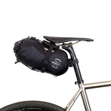 [RESTRAP] RACE SADDLE BAG (7 LITRES) 空力座墊包 輕量化 座墊包 巡揚單車, 1個, 黑色