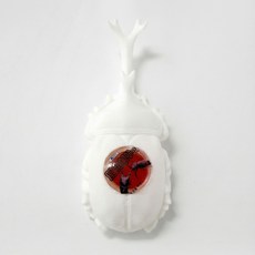 인공 먹이구 장수풍뎅이 모형 곤충 젤리 급여 먹이그릇 은신처 사슴벌레 장수풍뎅이 먹이구, 1개, 화이트