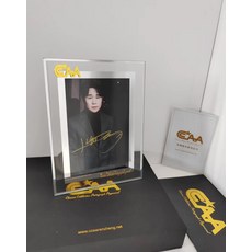 CAA 小沈陽簽名照 附證書 禮盒裝, 2, 樣式