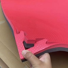 매트리스 놀이방 인테리어 블랙 양면 거실 매트 바닥 그레이 mxm (최소4개이상), Y. 고밀도 블랙 레드 양면 크로스 패턴 개