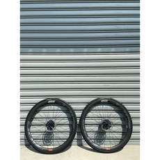 【風逸單車】半價不到ZIPP火鳥303 碟煞版, 1個