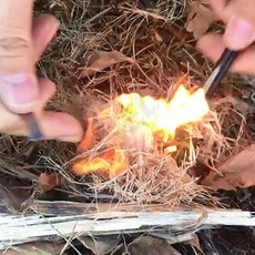 휴대용 병따개 점화스틱 불붙이는도구 캠핑 생존키트 부싯돌 파이어스틱, 1개