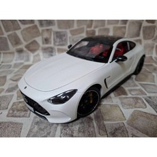 NZG Mercedes-AMG GT 63 4MATIC+ 蛋白石色 模型, 1個