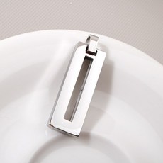 비즈아이 [8-015-09]써지컬스틸 펜던트 직사각메탈 11x37mm 고리포함 1개