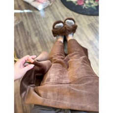 日系天鵝絨腿被 - 親膚保暖，多功能用途，簡約時尚設計，舒適居家必備