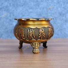 銅香爐 家用 仿古三腳檀香爐 供奉爐 立香香爐, 1個, 高三足花邊古字招財進寶,4英寸