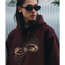 가까이 유니언즈 GAKKAI UNIONS 에리어 자수 후드 티 버건디 G77700033BD 393720