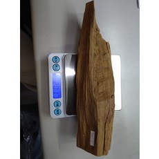 正印度老山檀香 邁索爾 40多年原始林老料 雕刻 佛珠 佛牌, 1個