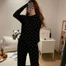 SPLENDID 韓版笑臉圖案長袖睡衣兩件套裝 舒適家居服