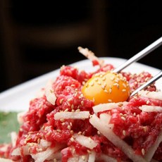 [참마음한우] 1등급이상 육회 400g 600g(각200g 2팩3팩)+육회소스, 육회 200g+200g+육회소스