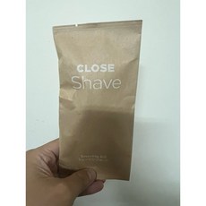 CLOSE Shave 輕便刮鬍刀 牛皮紙袋包裝, 1個