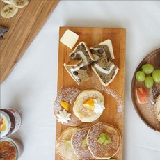 ATTA IBUK 木製長形帶刀砧板M，日本製原木廚房料理砧板，附刀收納設計, 1個, 天然木