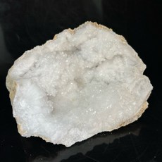 摩洛哥白水晶貝殼 (мσσи_нασ ᙏ̤̫͚)沙灘感半屏山雪白細膩晶體 白110