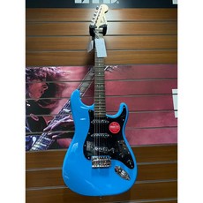 Squier Sonic Stratocaster 電吉他 加州藍 單單單拾音器配置 小搖座 總代理保固, 詳見包裝