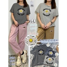 貼布微笑花條T #3302 橫紋微笑花標上衣，層次豐富，高級質感，可愛活潑，時尚百搭, 白條, 1個