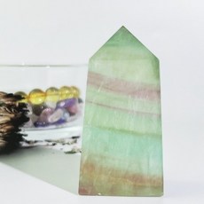 綠色螢石柱 透明 帶有紫色和粉色條紋, 1個