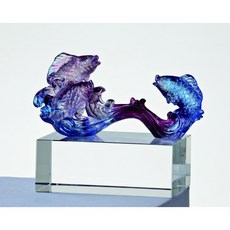 魚如意 琉璃文鎮, 琉璃含水晶底座