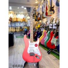 夢成音樂中心 SQUIER SONIC MN SPG TCO 單單雙 電吉他 珊瑚粉 小搖座 電吉他 現貨供應, 1個