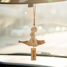 앙플러스 걸이형 차량용 액막이 명태 선물, 안전운전