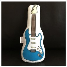 飛翔羽翼樂器行 MatatabiGarage #GCT 吉他造型貓抱枕(ST造型-藍色)，柔軟舒適，打造貓咪專屬休憩角落, 詳見包裝