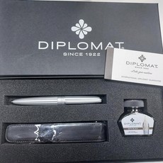 長益鋼筆 外交官 diplomat aero 飛行船 鋼筆墨水皮套禮盒組 不鏽鋼尖 德國, 啞光銀,EF尖, EF筆尖(極細)